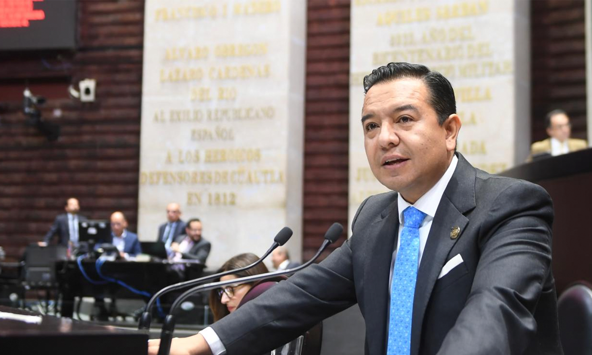 POLÍTICA _ PERSONAJE 16 OCTpng