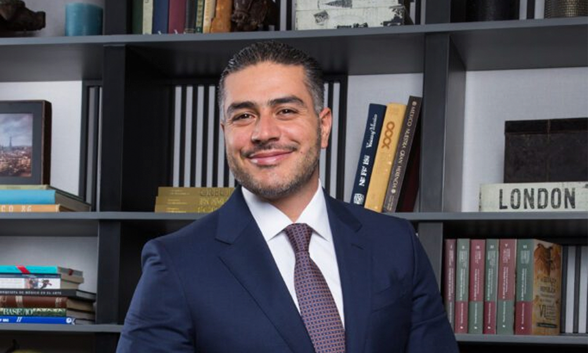 POLÍTICA _ PERSONAJE 12