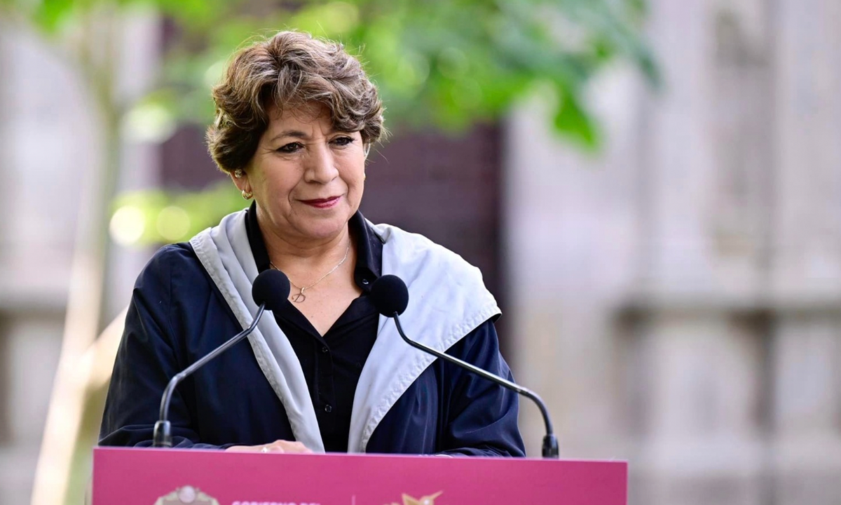 POLÍTICA _ PERSONAJE 27