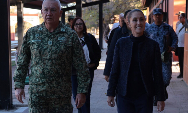 Claudia Sheinbaum Visita base aérea militar