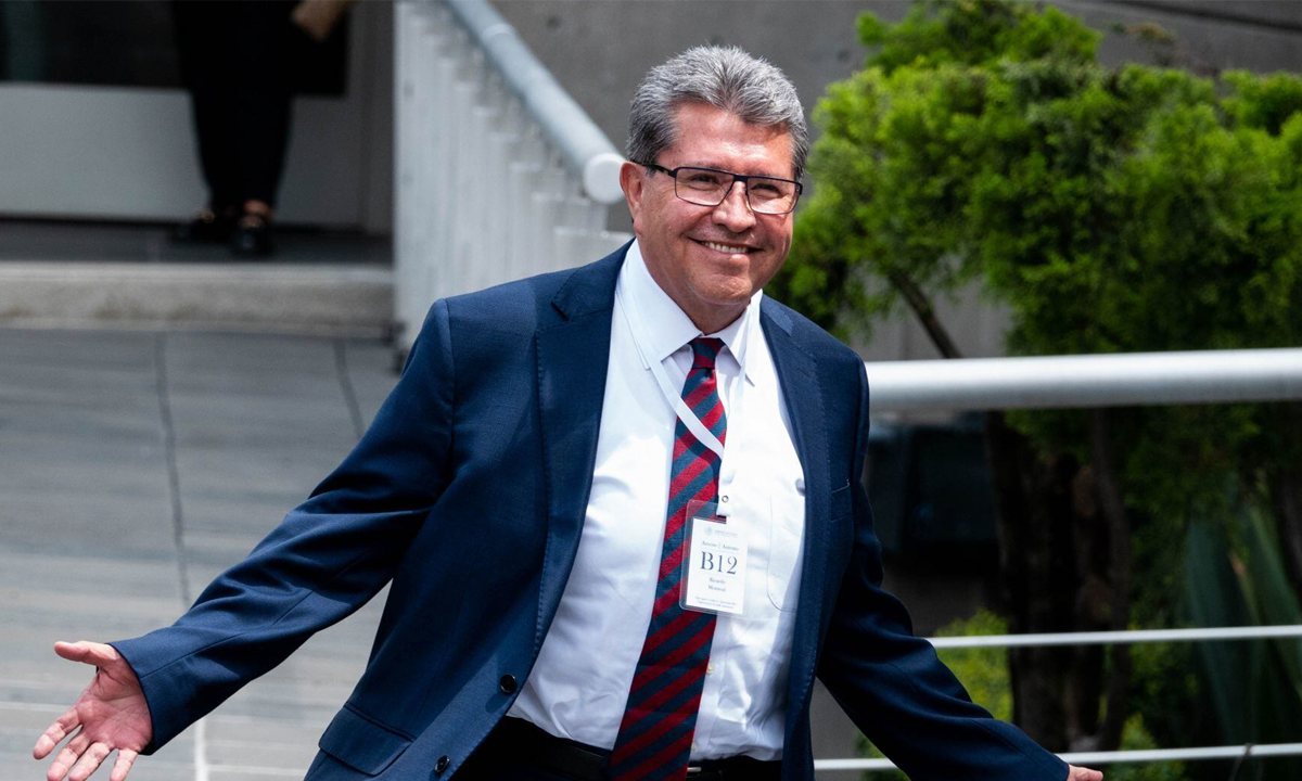 POLÍTICA _ PERSONAJE 16