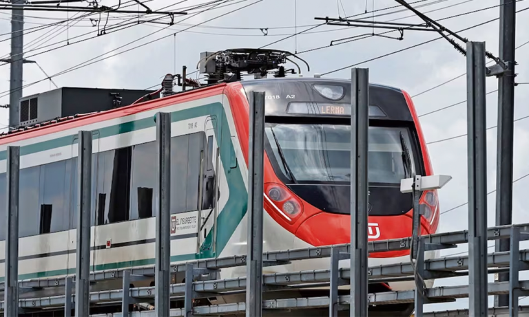 Tren Insurgente Realizan pruebas previo a apertura total