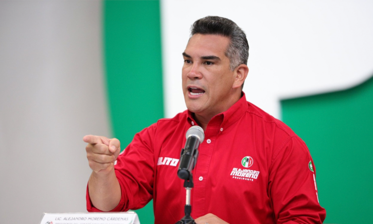 Alejandro Moreno Cruce de insultos públicos