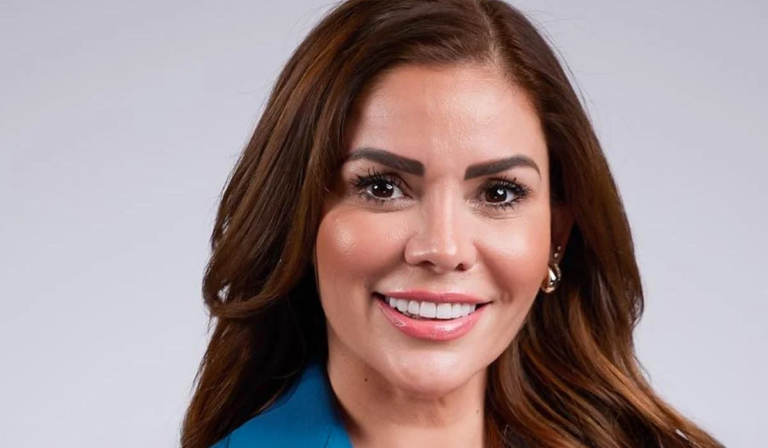 Karina Barrón Detienen a funcionaria en NL