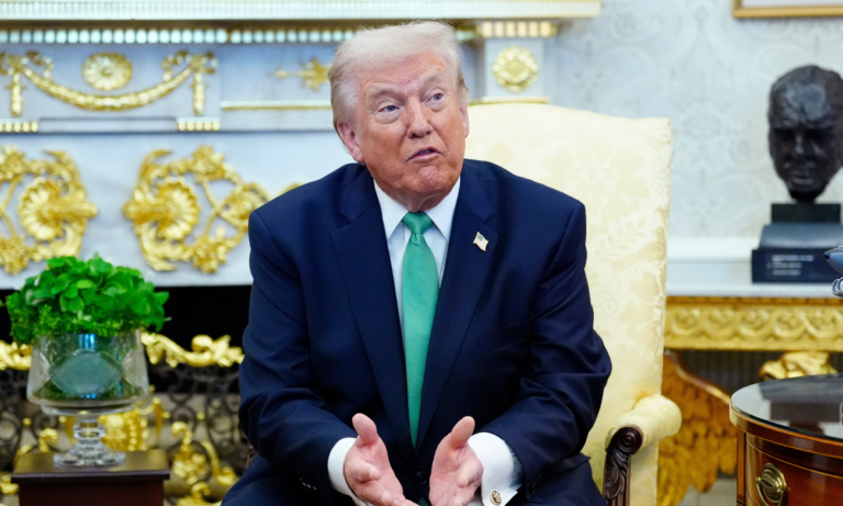 Crítica a OTAN Trump llama estúpida su negativa