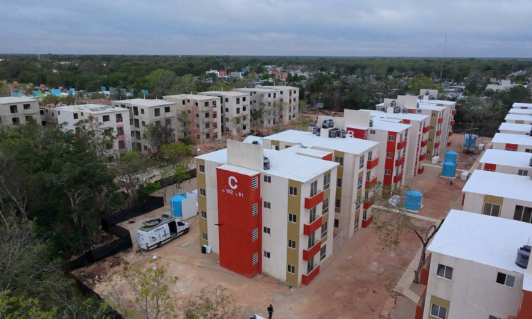 Entrega viviendas Gobierno beneficia a 106 familias