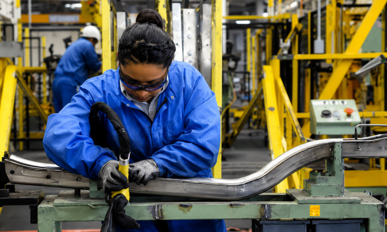 Manufactura Avanza Producción creció 0.5% en abril
