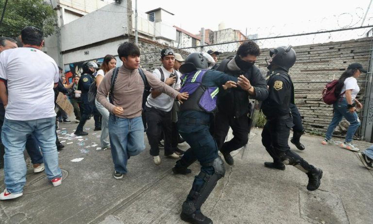 Vandalismo en Mundial Bloque negro provoca destrozos y agresiones