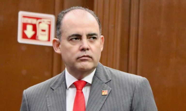Baltazar Gaona Investigan apología del delito en Congreso